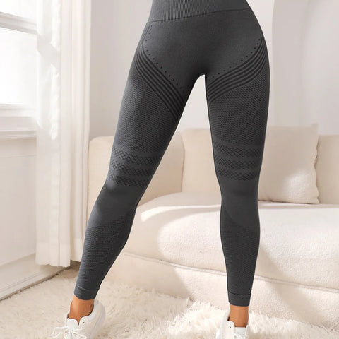 Sports Pants With Sexy Lines
